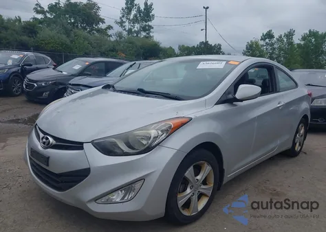 2013 Hyundai Elantra Gs z USA, uszkodzony, nr VIN KMHDH6AE5DU004496